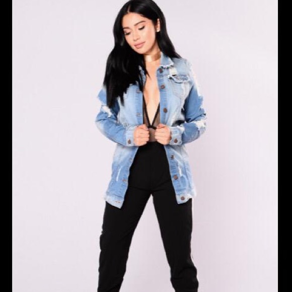 Fashionnova oversized denim jacket - Picture 3 of 6